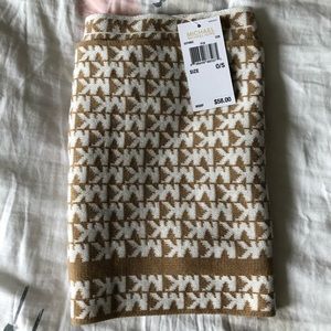 NWT Michael Kors Reversible Scarf